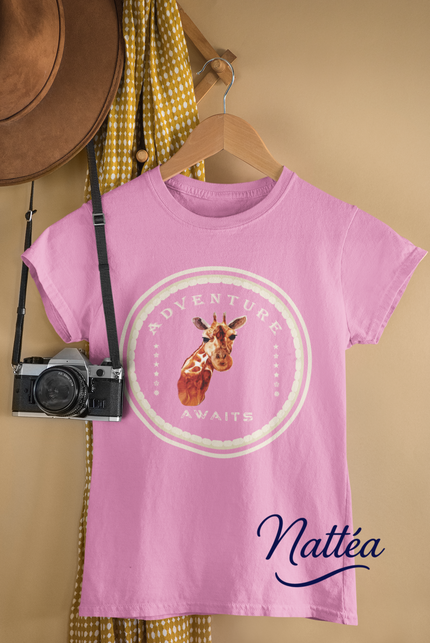 Watercolor Giraffe T-Shirt – Safari Vibes & Adventure Awaits Style