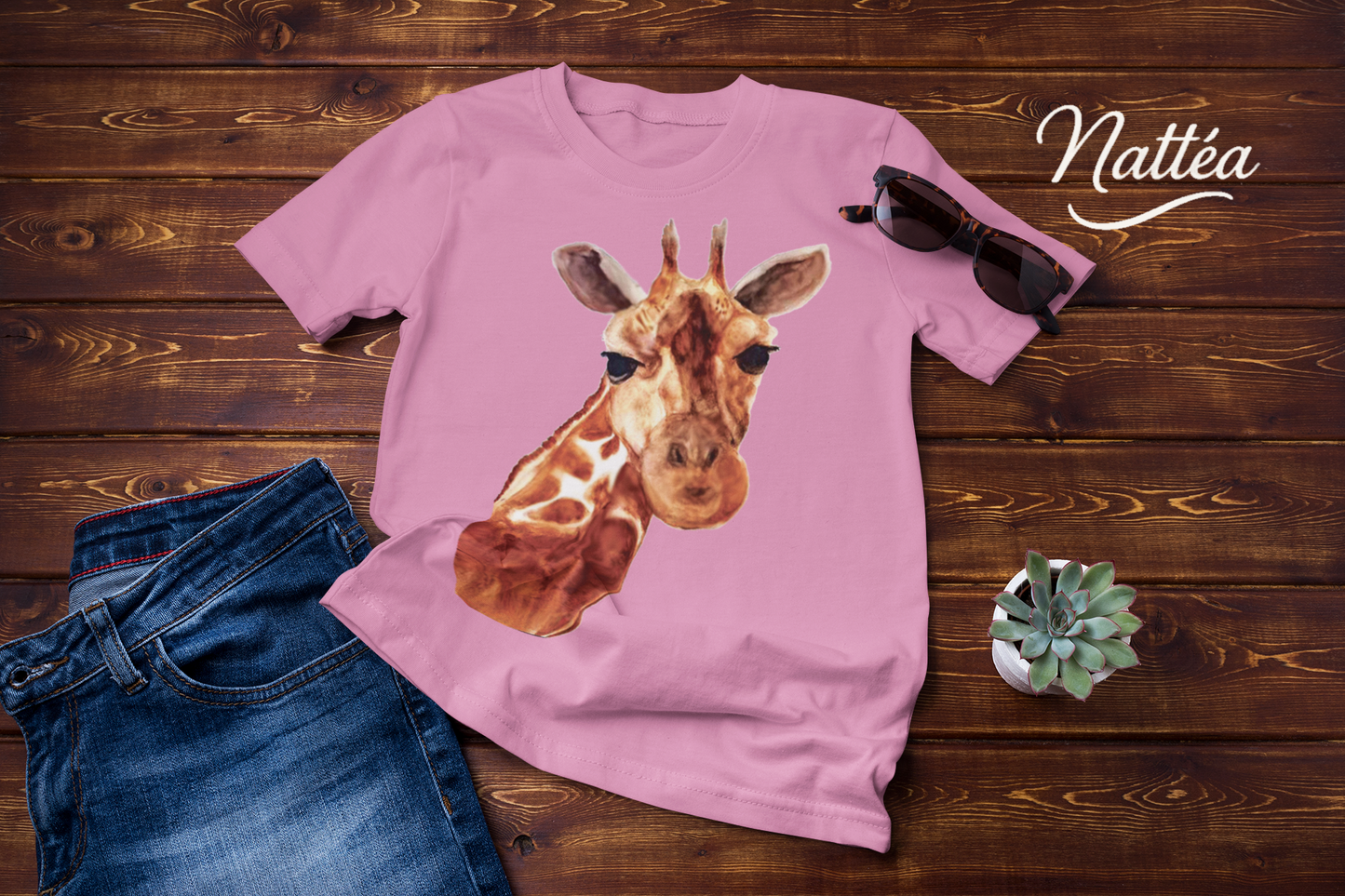 Safari Giraffe Art T-Shirt – Nature-Inspired Watercolor Wildlife Design