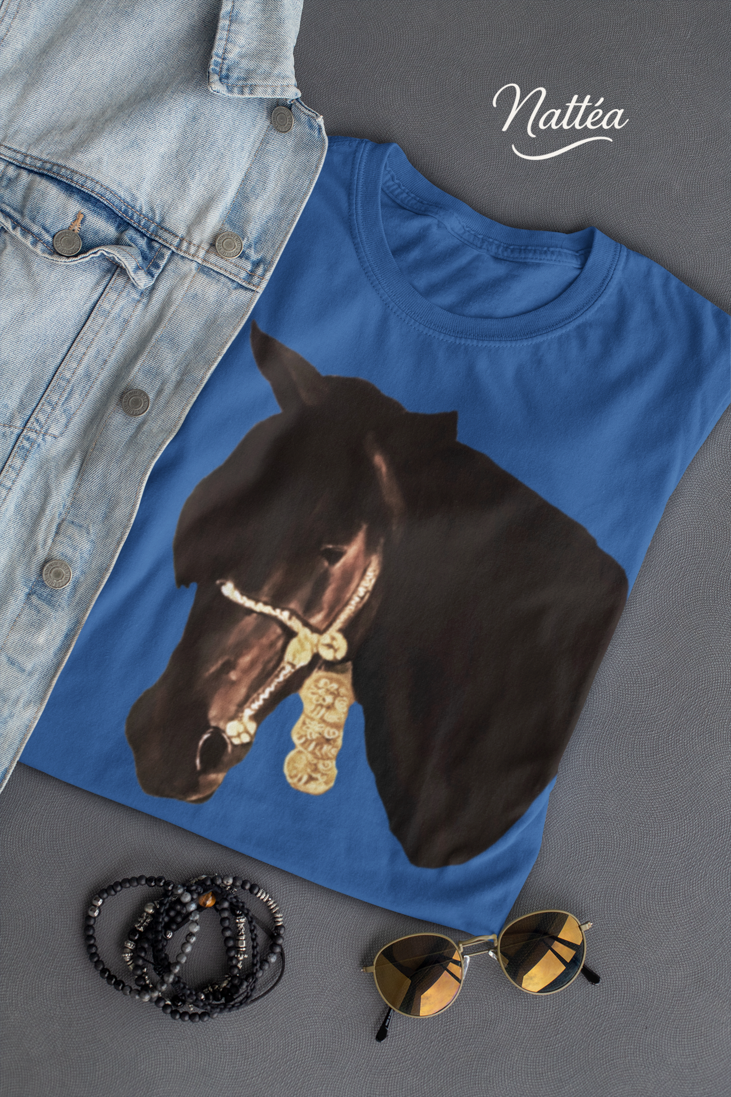 Artistic Horse Vintage Style T-Shirt – Elegant Equestrian Oil Painting Design