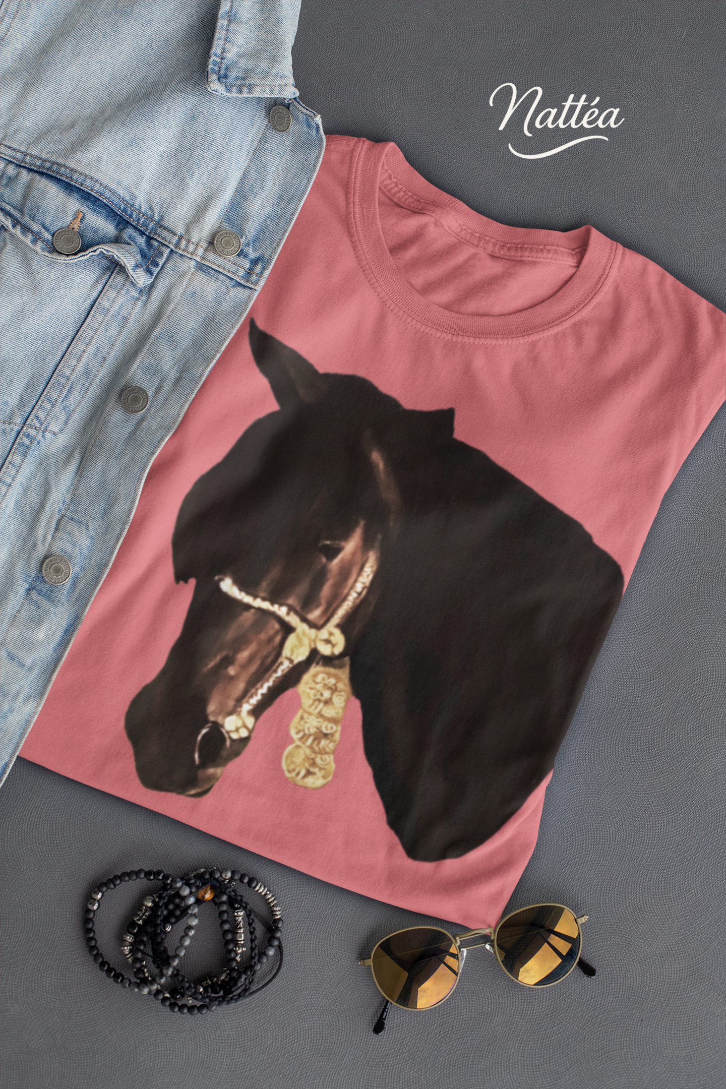 Artistic Horse Vintage Style T-Shirt – Elegant Equestrian Oil Painting Design