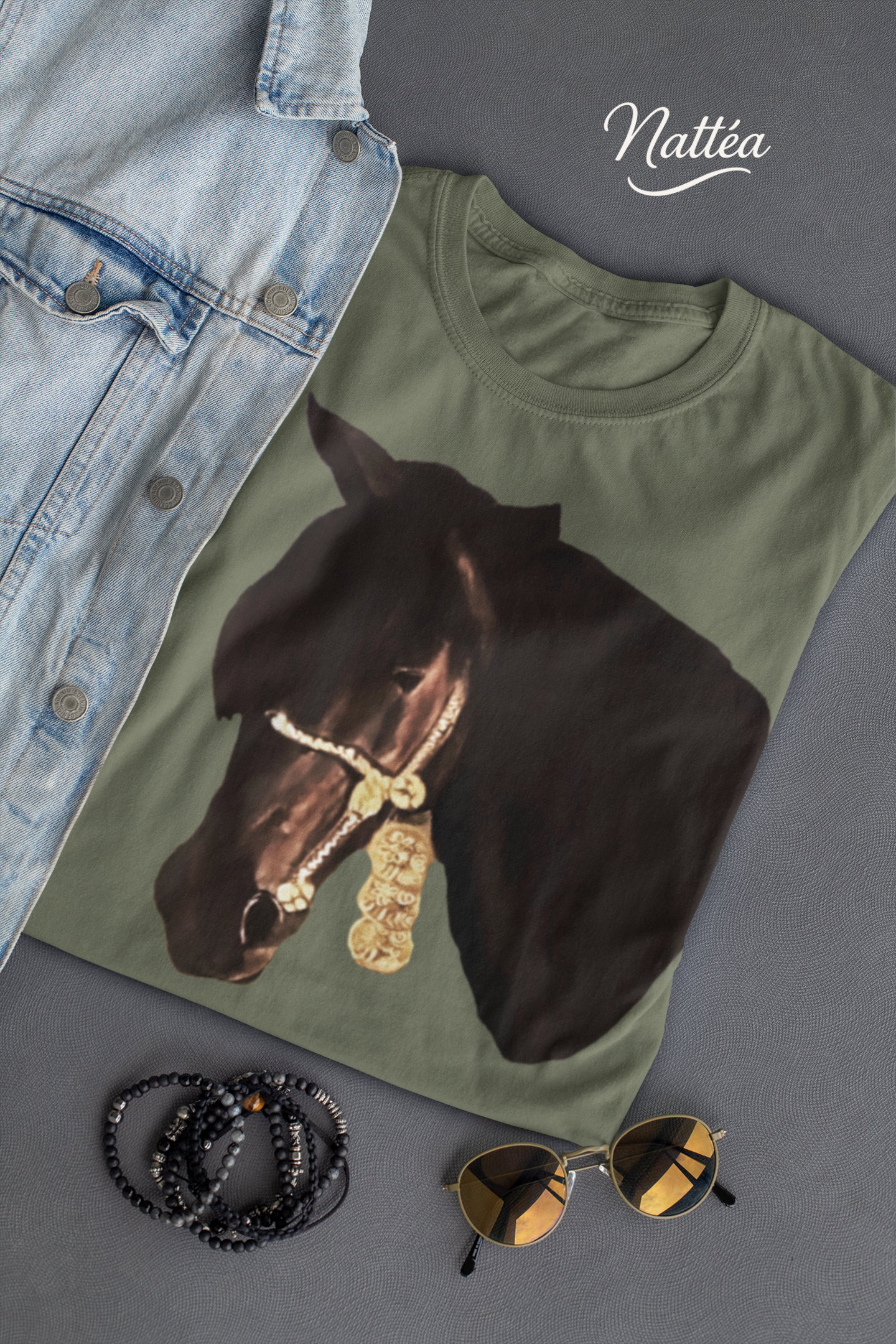 Artistic Horse Vintage Style T-Shirt – Elegant Equestrian Oil Painting Design