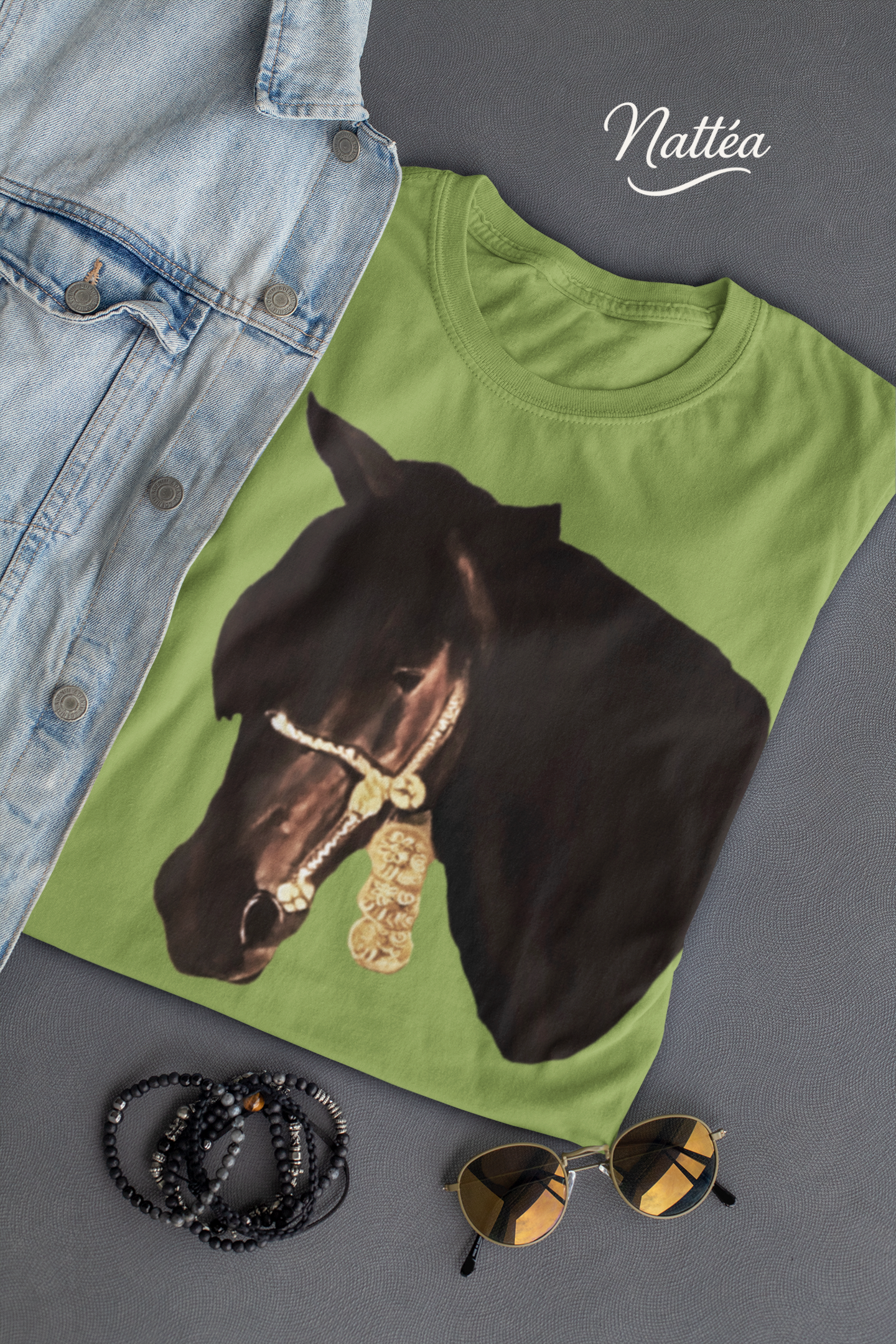 Artistic Horse Vintage Style T-Shirt – Elegant Equestrian Oil Painting Design