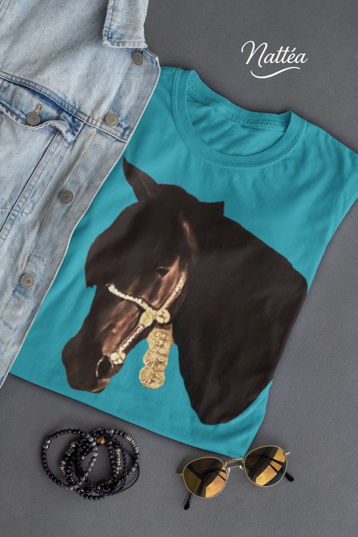 Artistic Horse Vintage Style T-Shirt – Elegant Equestrian Oil Painting Design