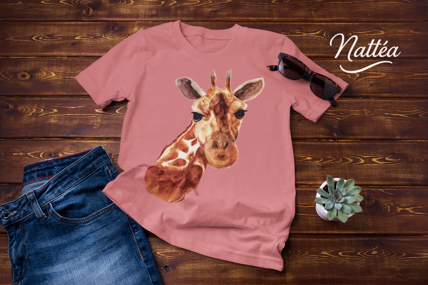 Safari Giraffe Art T-Shirt – Nature-Inspired Watercolor Wildlife Design