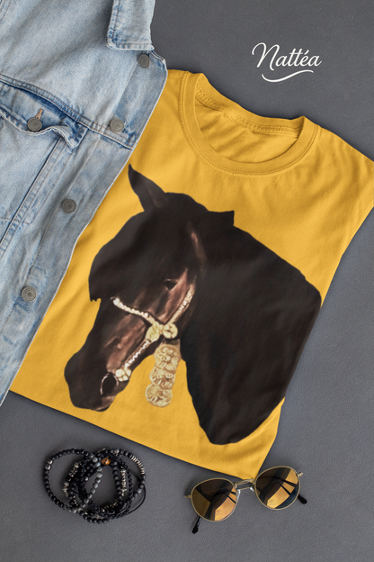 Artistic Horse Vintage Style T-Shirt – Elegant Equestrian Oil Painting Design