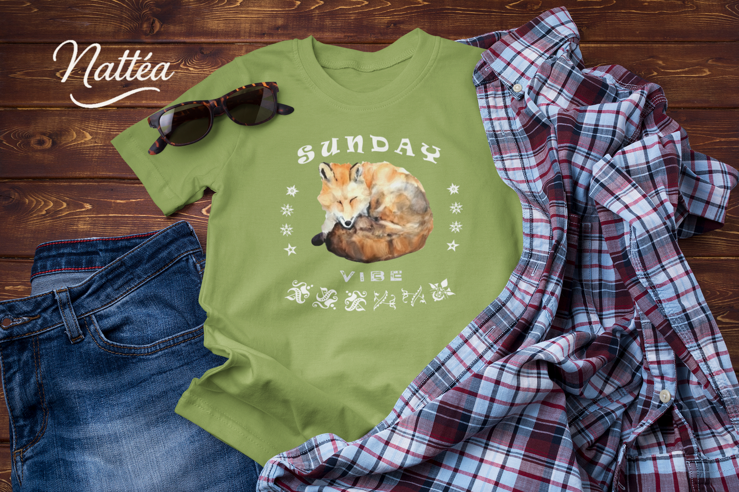 Sunday Vibe Fox T-Shirt – Watercolor Animal Art for Relaxed Style