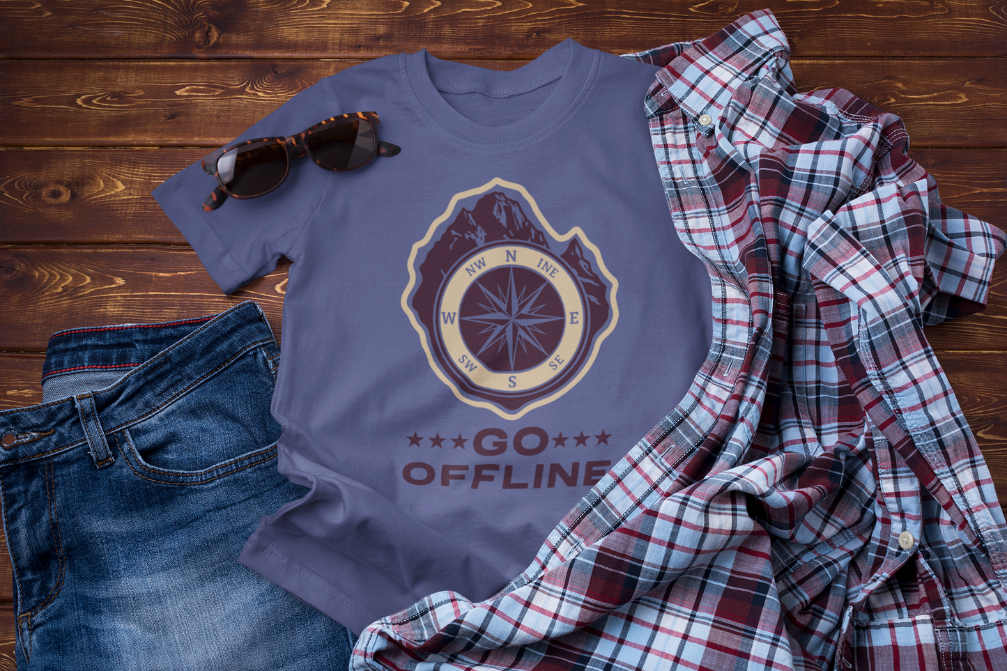 Go Offline Mountain Compass T-Shirt – Outdoor Travel Adventure