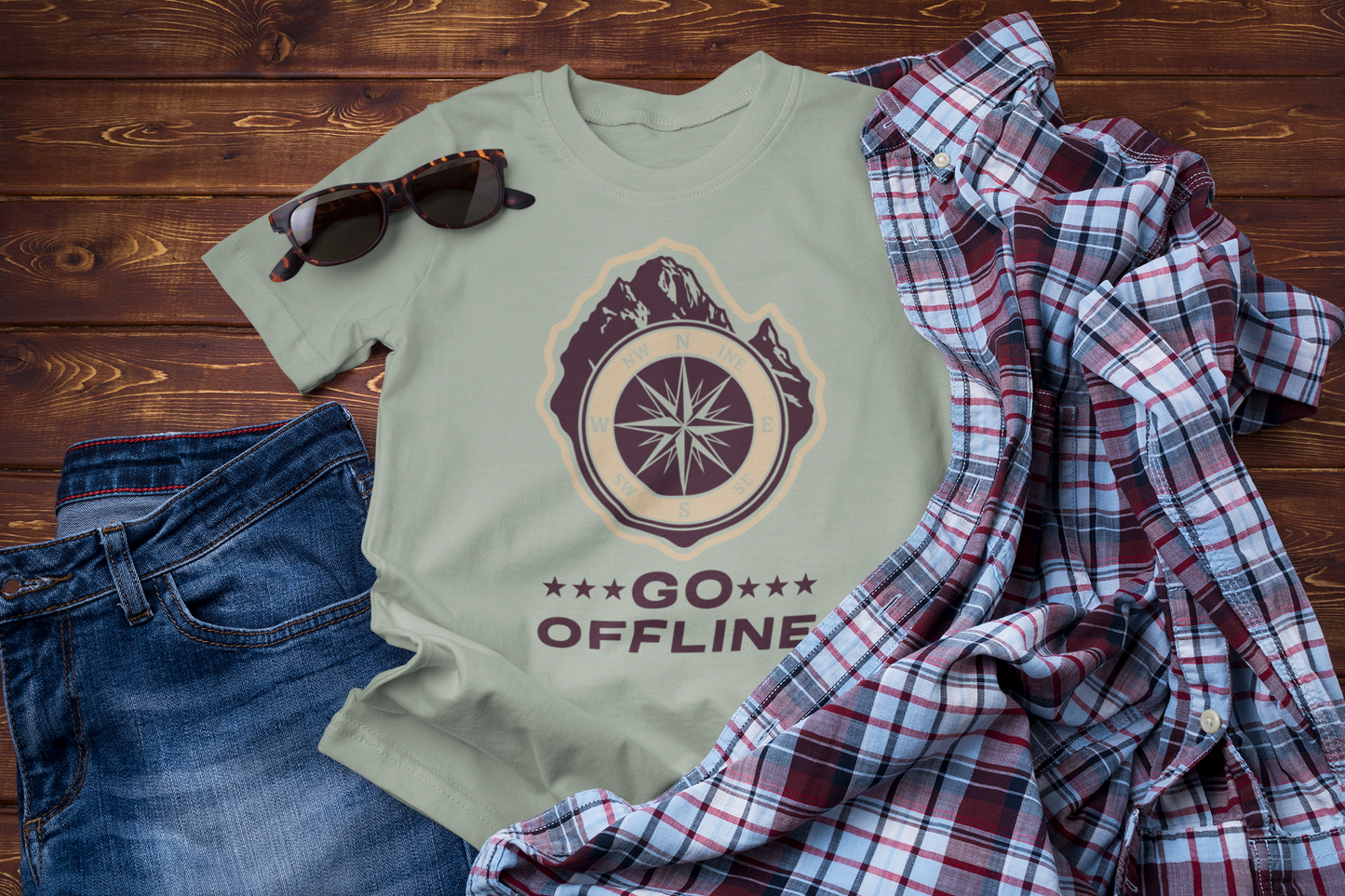 Go Offline Mountain Compass T-Shirt – Outdoor Travel Adventure