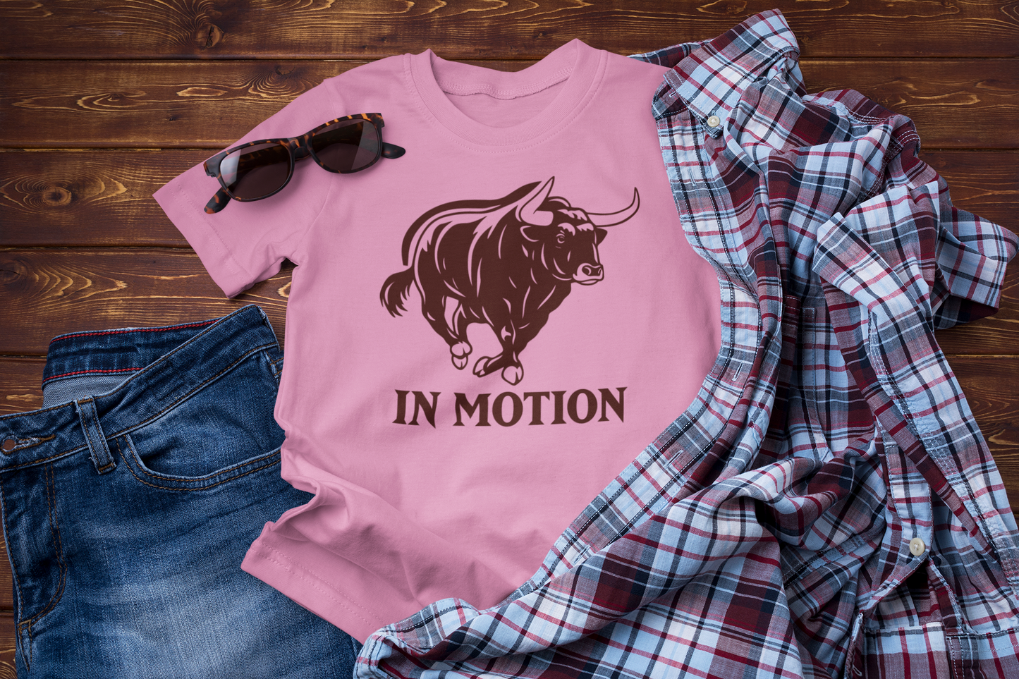 Untamed Horizons – Vintage Bull Adventure Graphic Tee