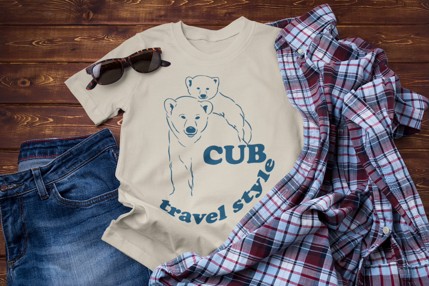 Polar Bear Cub Travel T-Shirt – Cute Wildlife Adventure Graphic Tee