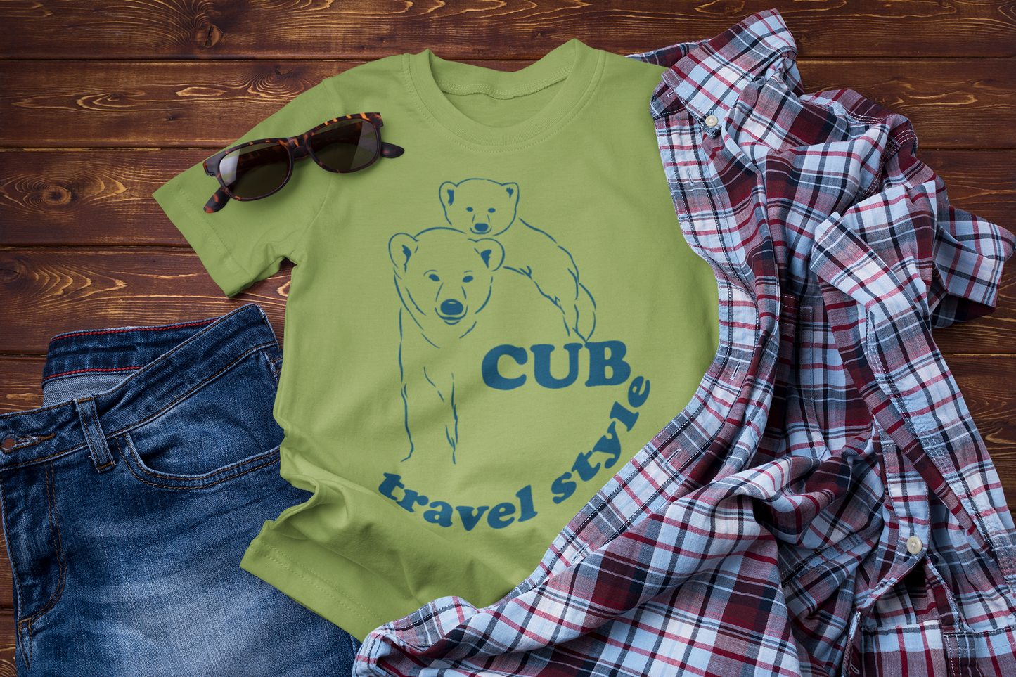 Polar Bear Cub Travel T-Shirt – Cute Wildlife Adventure Graphic Tee