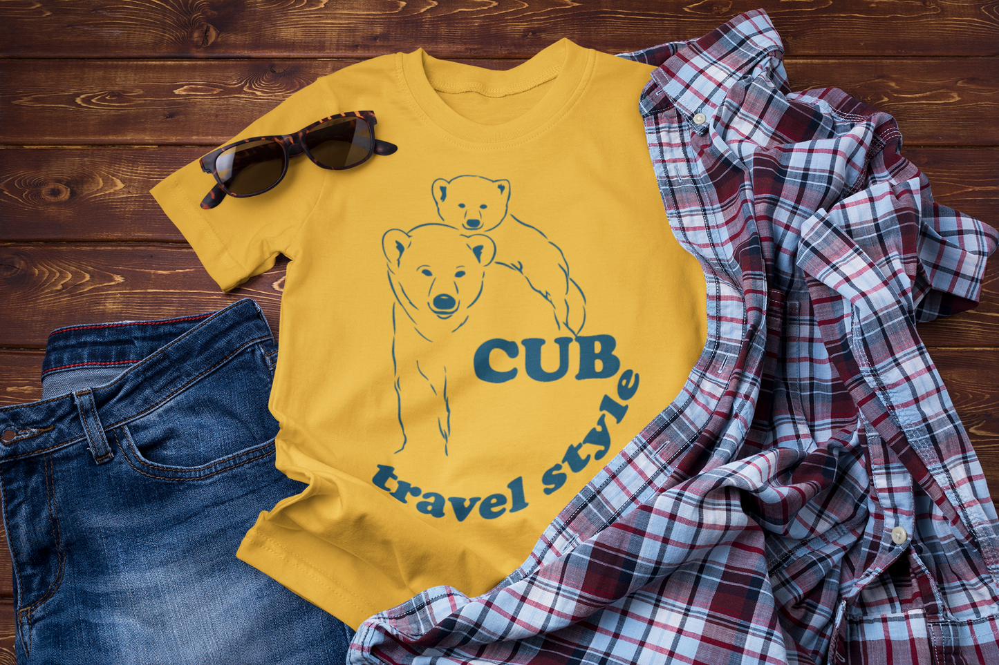 Polar Bear Cub Travel T-Shirt – Cute Wildlife Adventure Graphic Tee