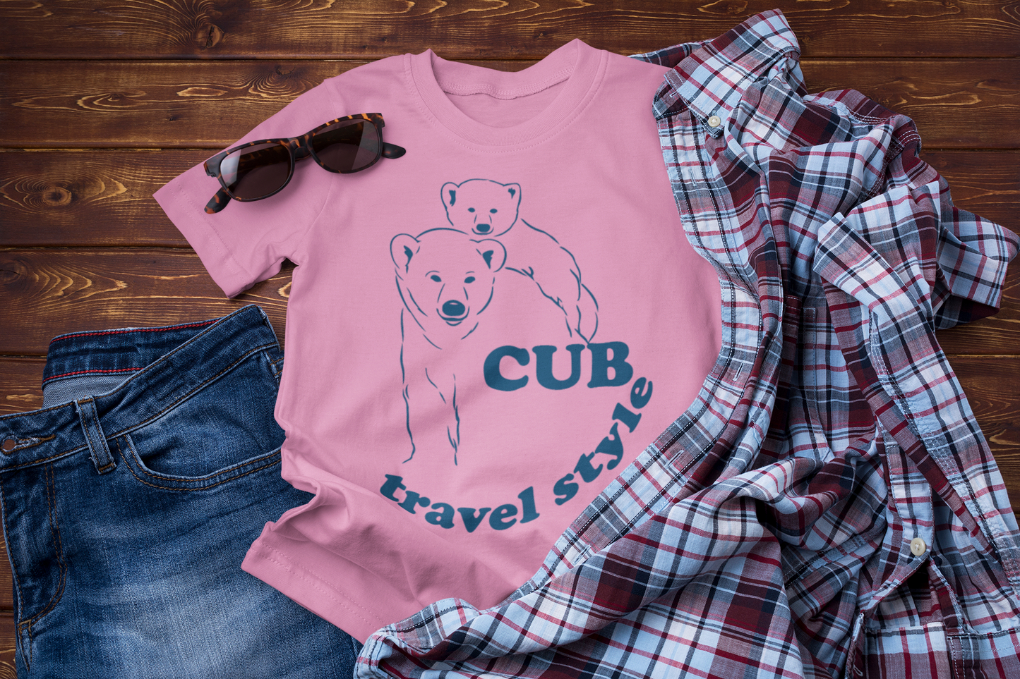 Polar Bear Cub Travel T-Shirt – Cute Wildlife Adventure Graphic Tee