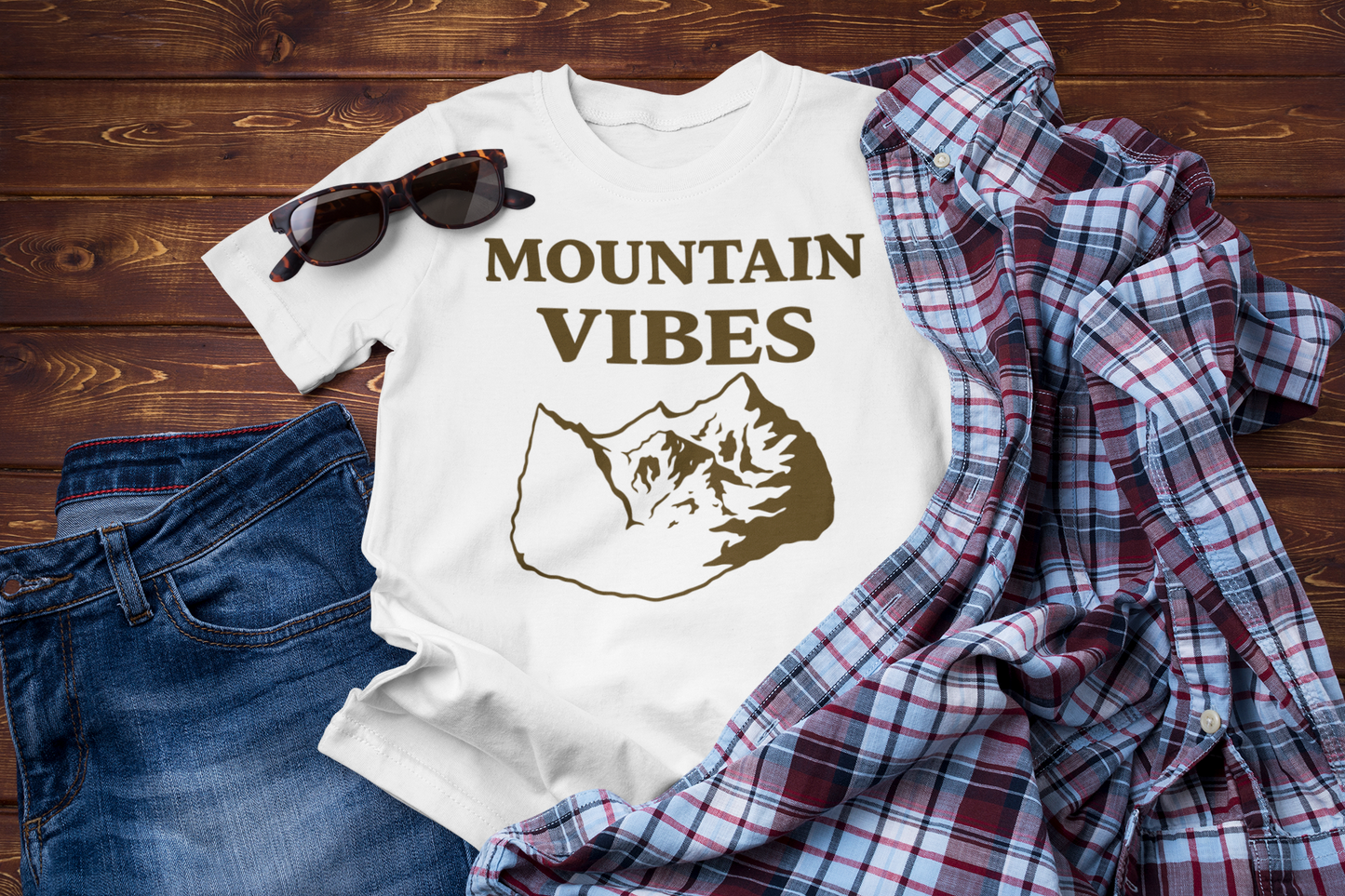 Mountain Vibes Graphic Tee – Outdoor Adventure Nature T-Shirt