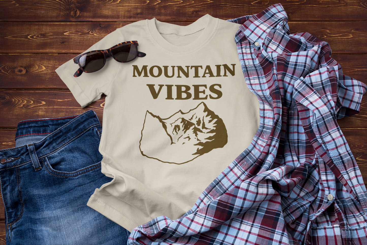 Mountain Vibes Graphic Tee – Outdoor Adventure Nature T-Shirt