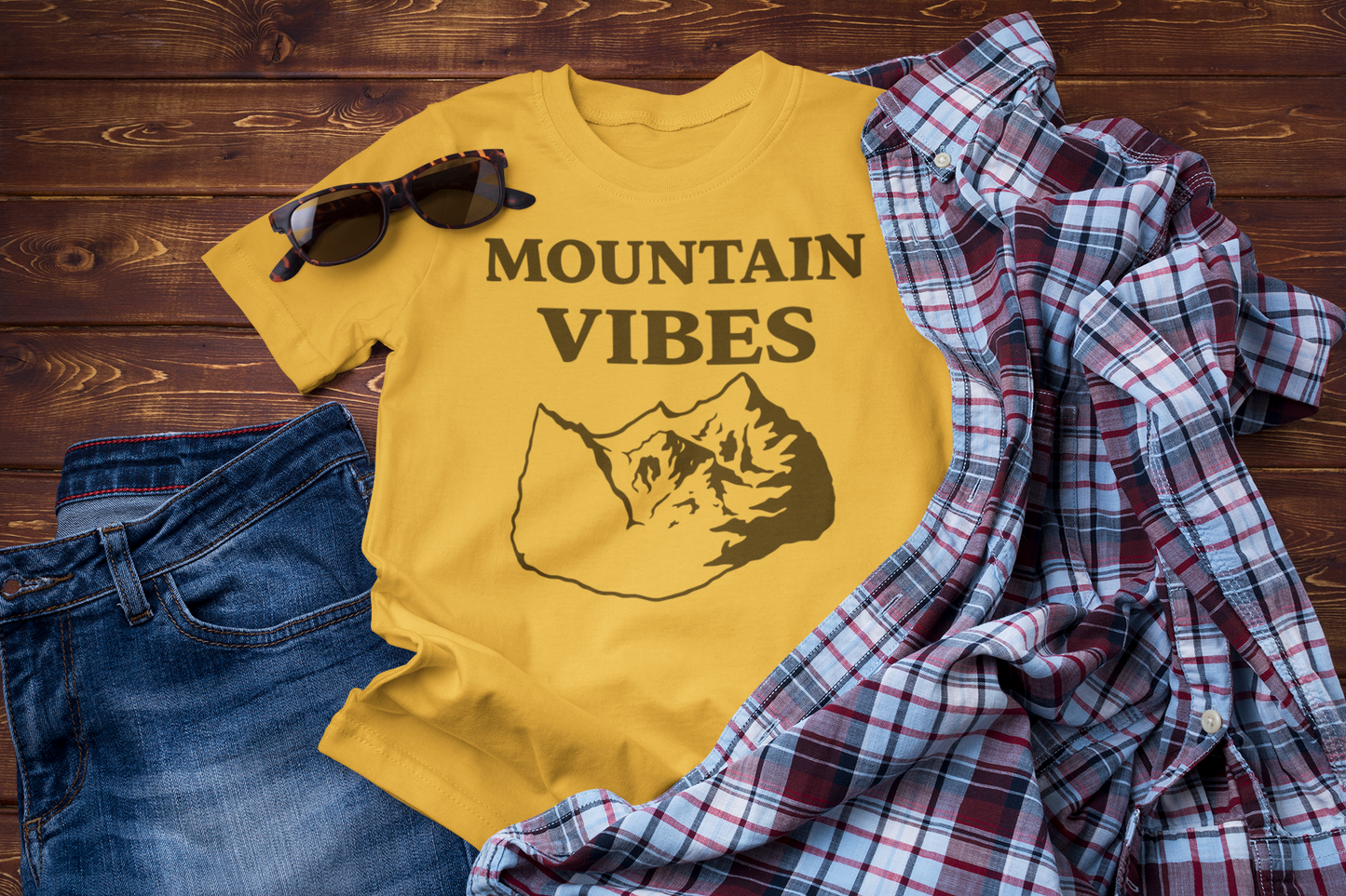 Mountain Vibes Graphic Tee – Outdoor Adventure Nature T-Shirt