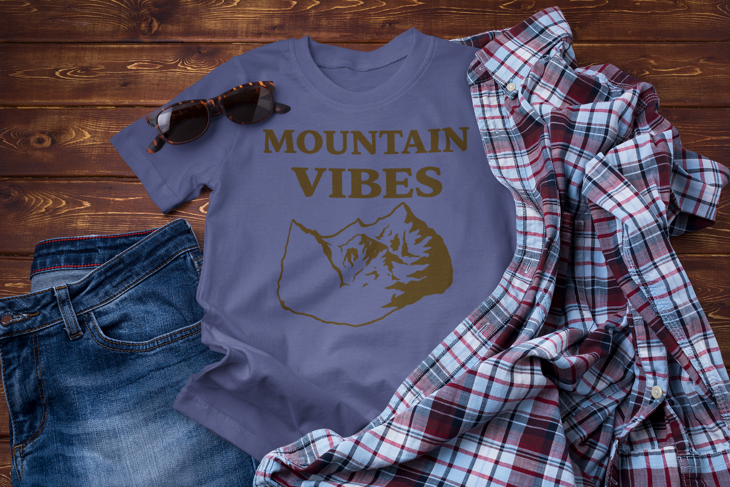 Mountain Vibes Graphic Tee – Outdoor Adventure Nature T-Shirt