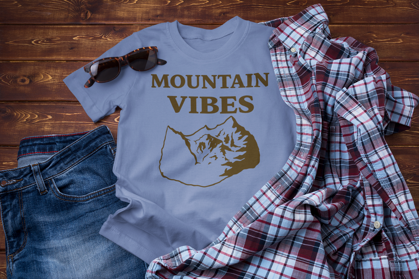 Mountain Vibes Graphic Tee – Outdoor Adventure Nature T-Shirt