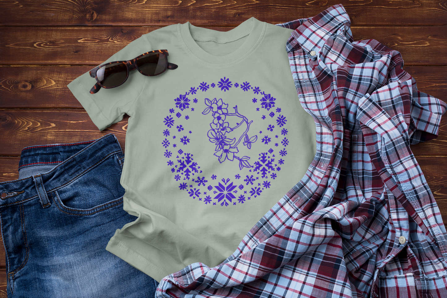 Delicate Winter Floral Folk Graphic Tee – Soft Botanical T-Shirt